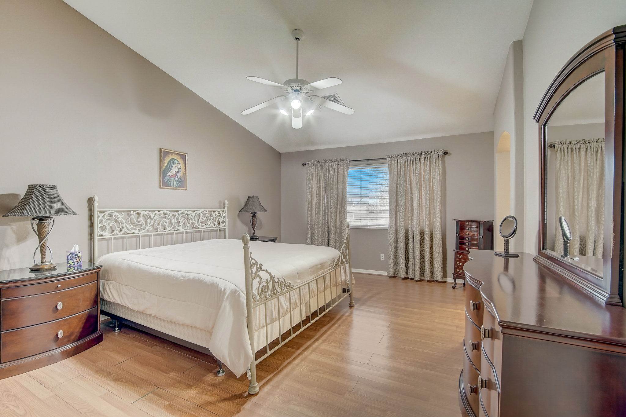 708 East Cloud Road, Phoenix, AZ 85086