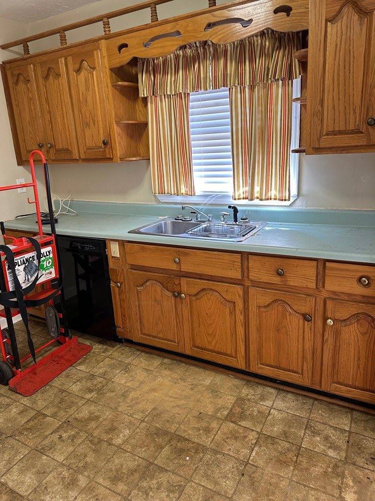 2102 Haggins Street, Tuskegee, AL 36088