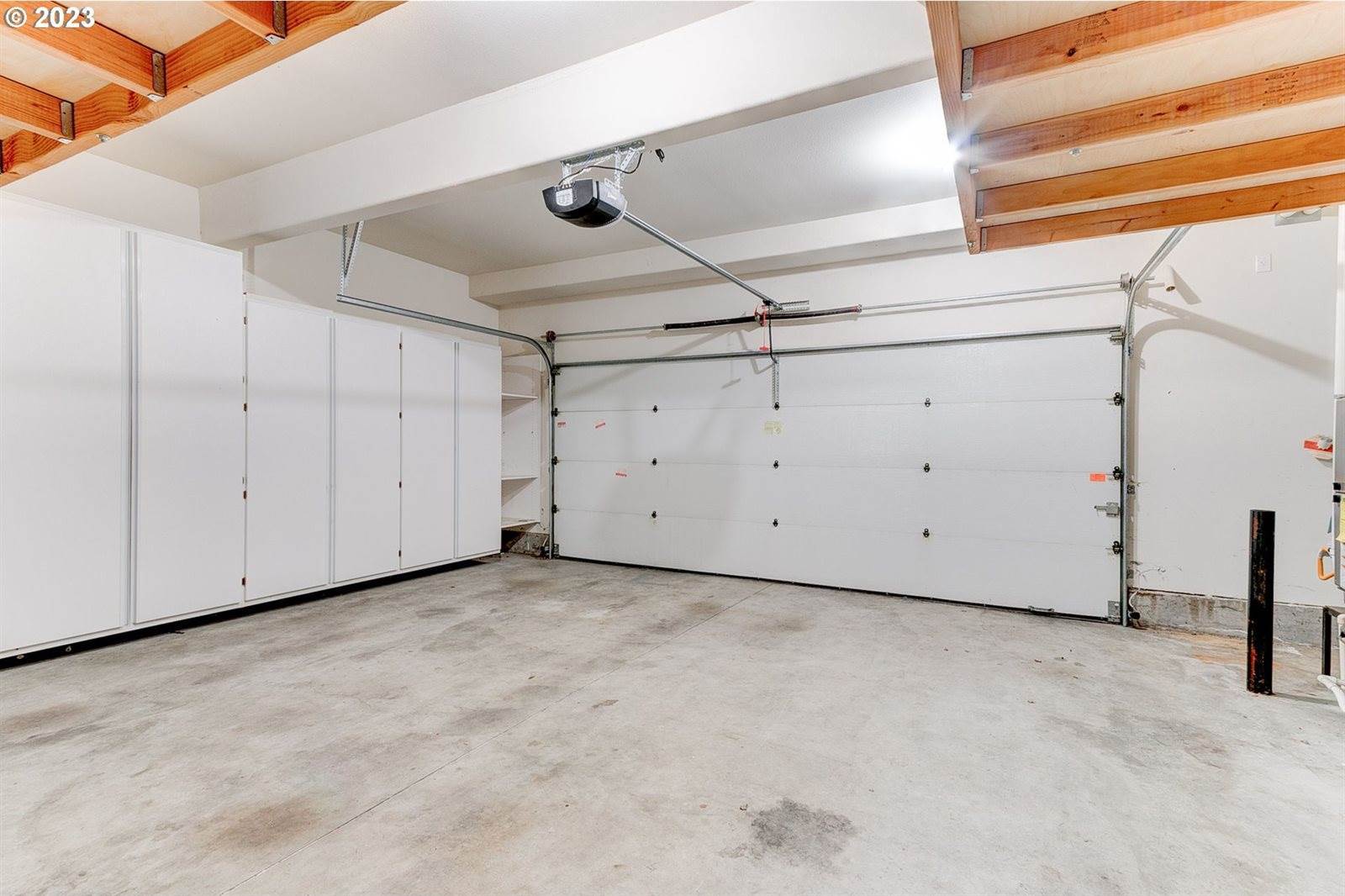 4663 NW Huserik Dr, Portland, OR 97229