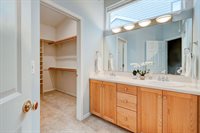 4663 NW Huserik Dr, Portland, OR 97229