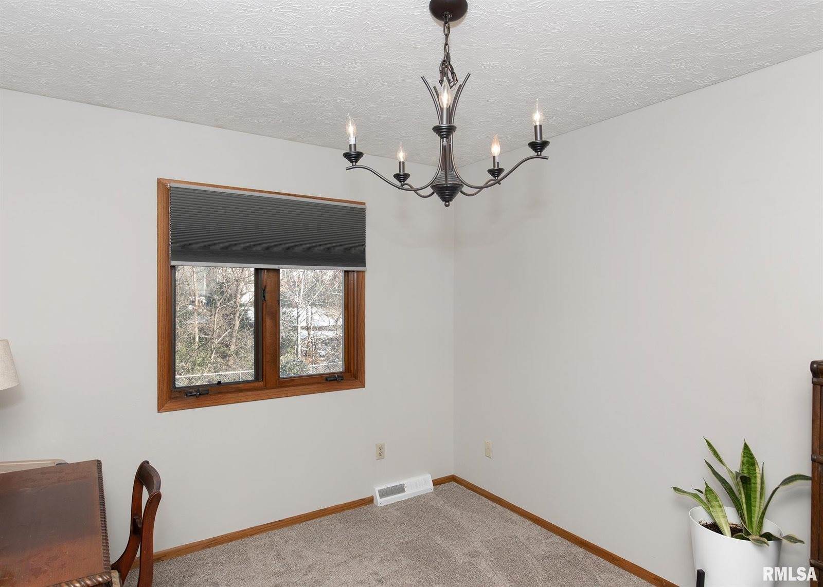 4165 Aspen Hills Drive, Bettendorf, IA 52722