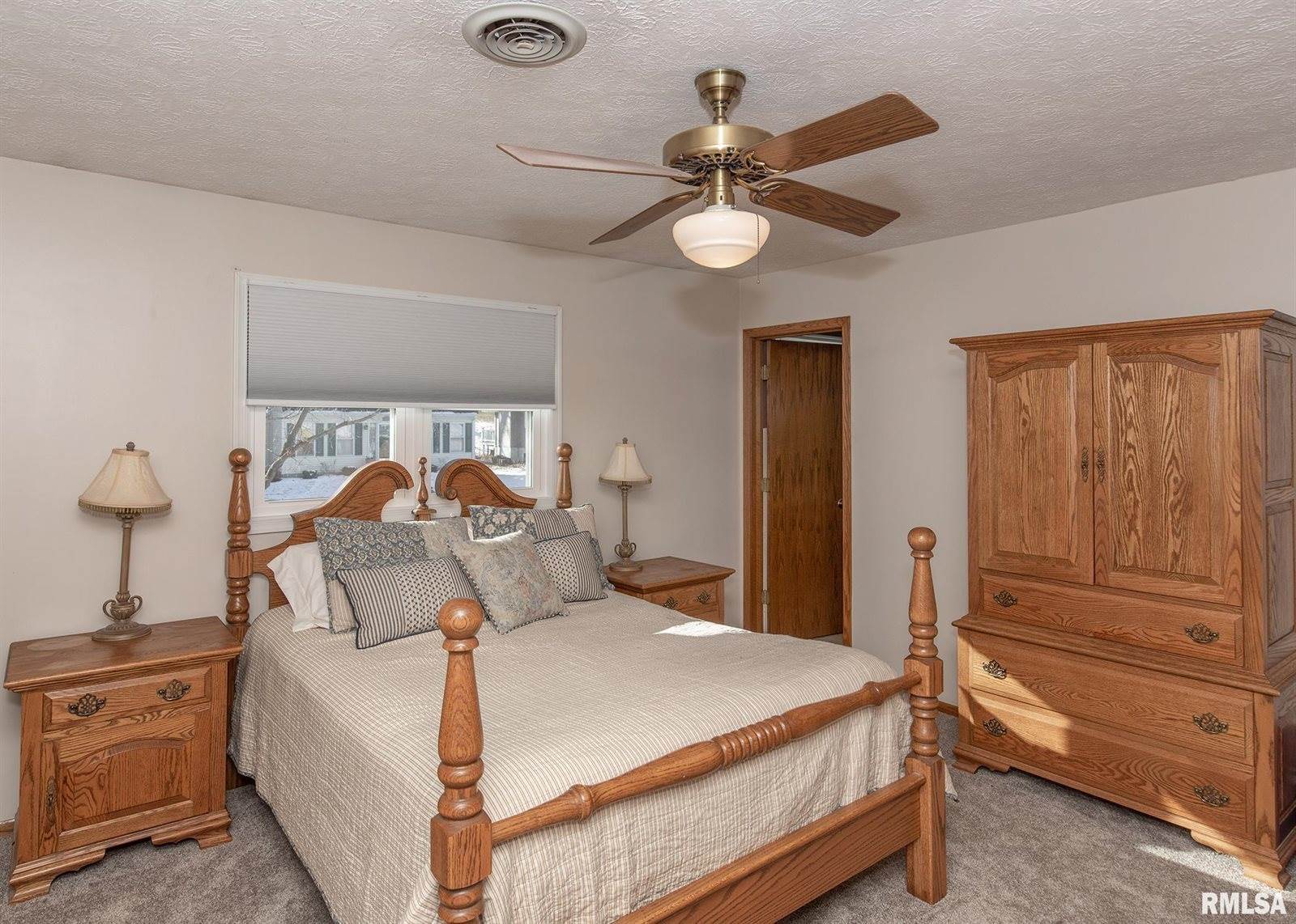 4165 Aspen Hills Drive, Bettendorf, IA 52722