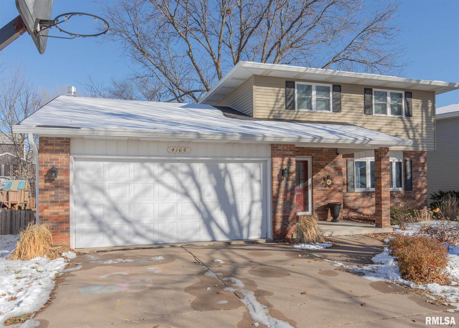 4165 Aspen Hills Drive, Bettendorf, IA 52722
