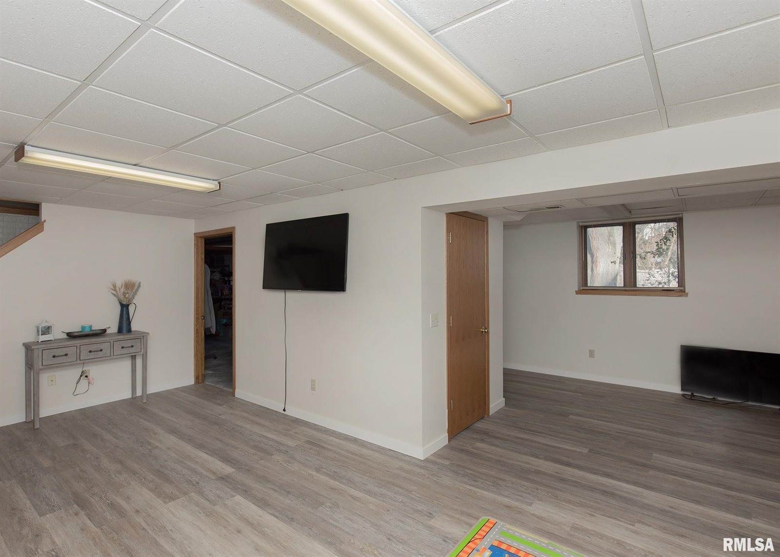 4165 Aspen Hills Drive, Bettendorf, IA 52722