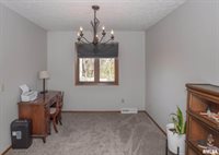 4165 Aspen Hills Drive, Bettendorf, IA 52722