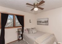 4165 Aspen Hills Drive, Bettendorf, IA 52722