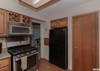 4165 Aspen Hills Drive, Bettendorf, IA 52722