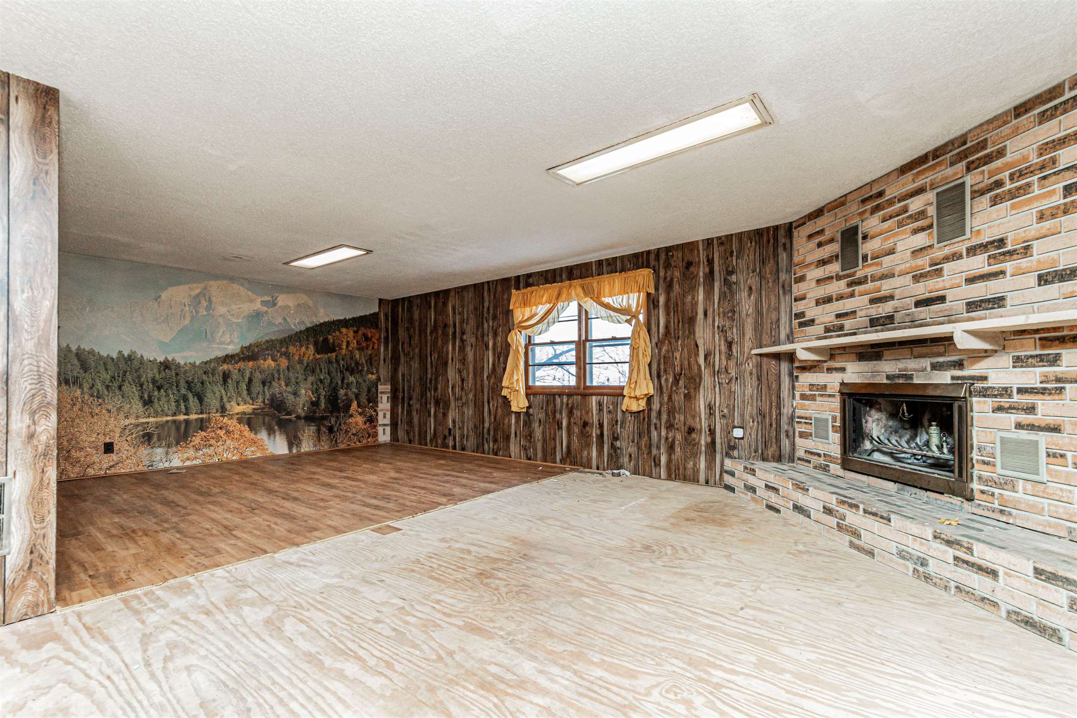 854 Skyline Drive, Junction City, KS 66441