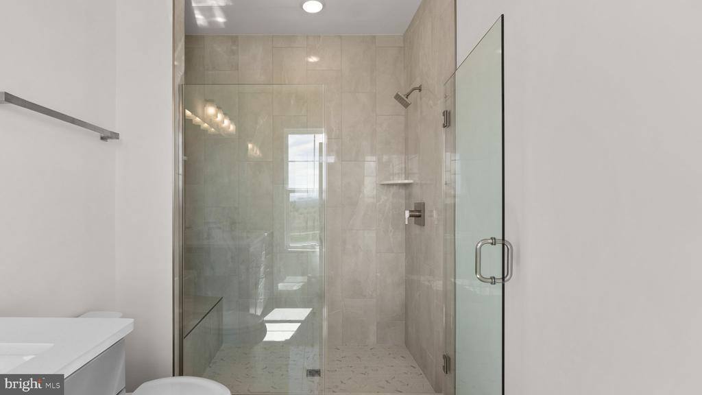 123 Choke Cherry Court, Lake Frederick, VA 22630