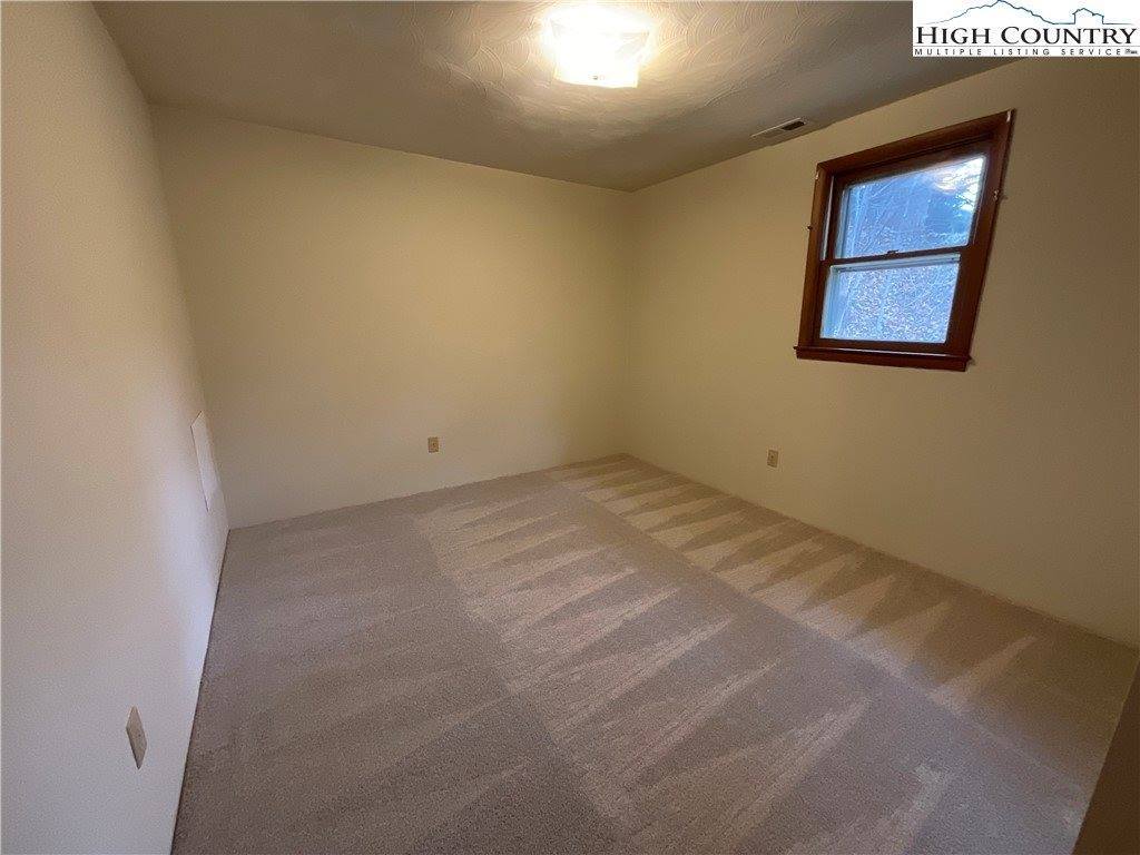 168 Hodges Valley, Boone, NC 28607