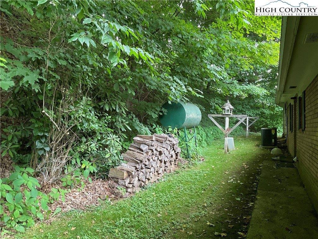 168 Hodges Valley, Boone, NC 28607