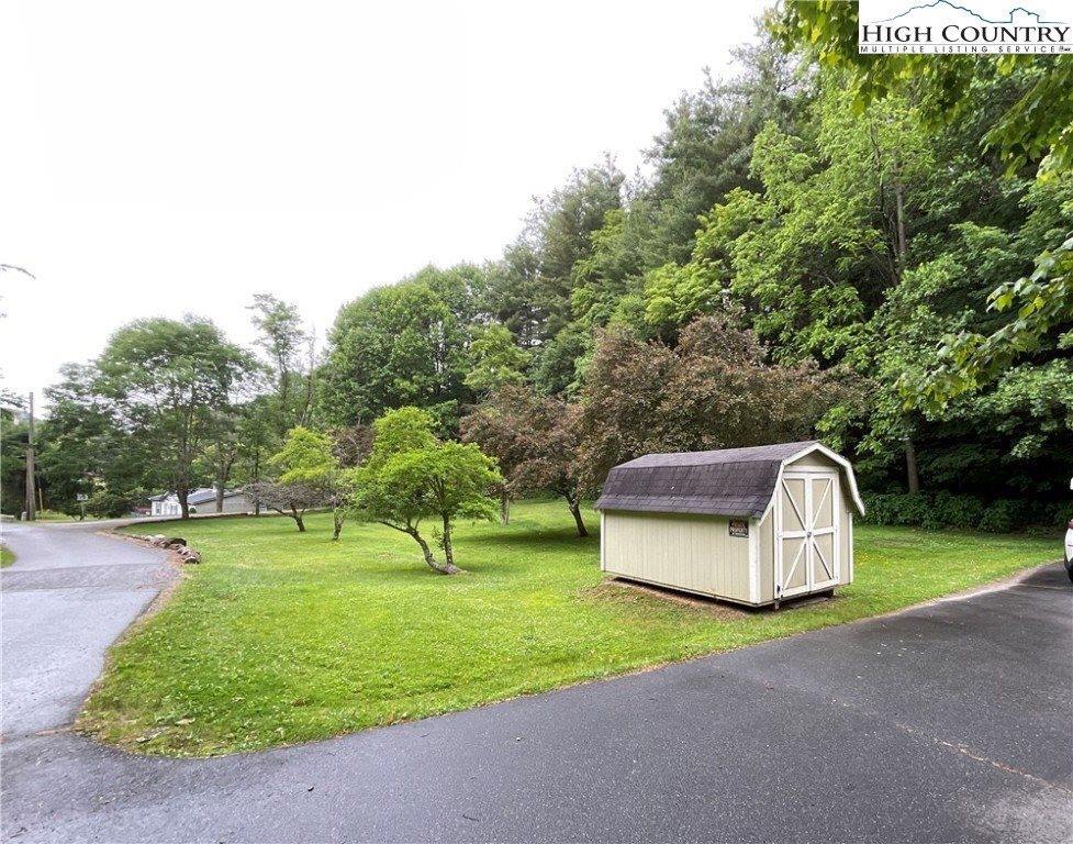 168 Hodges Valley, Boone, NC 28607