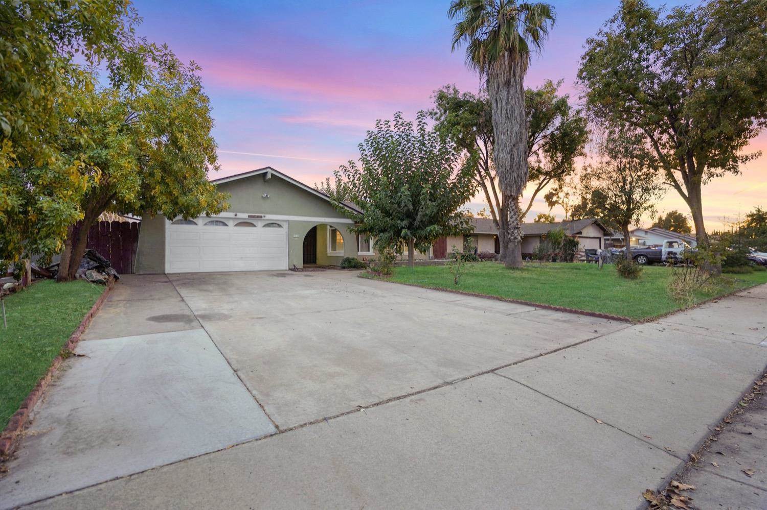 1534 River Road, Modesto, CA 95351