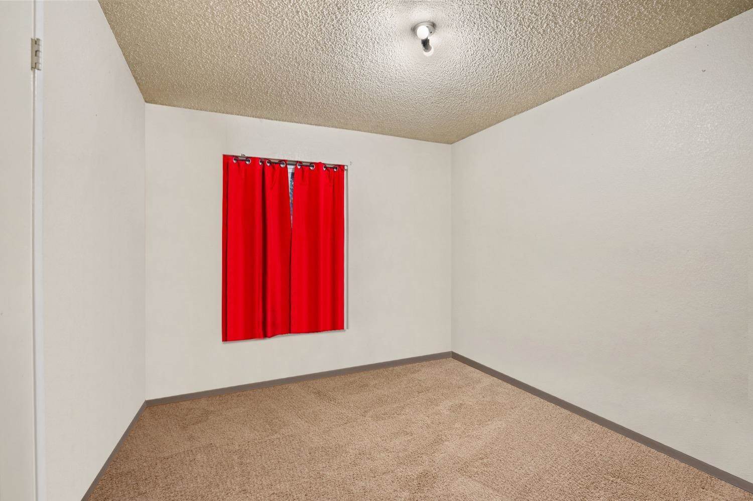 1534 River Road, Modesto, CA 95351