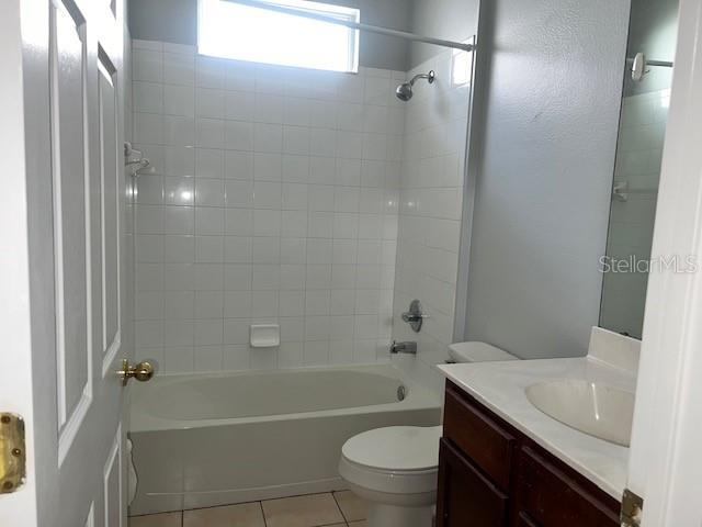 112 East Lake Victoria Circle, Deland, FL 32724