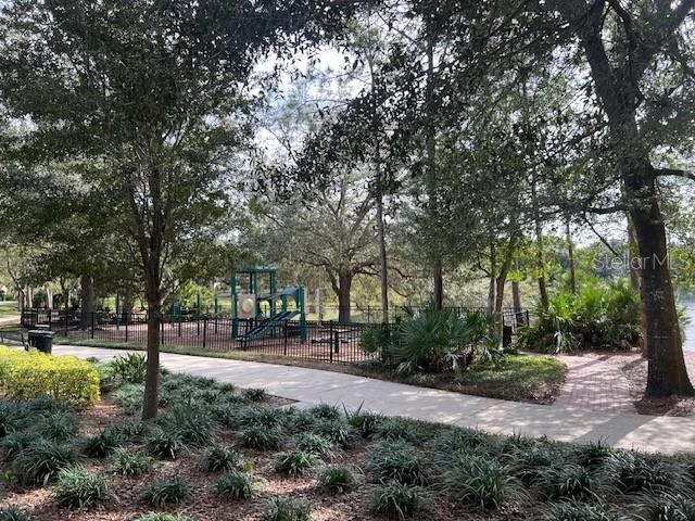 112 East Lake Victoria Circle, Deland, FL 32724