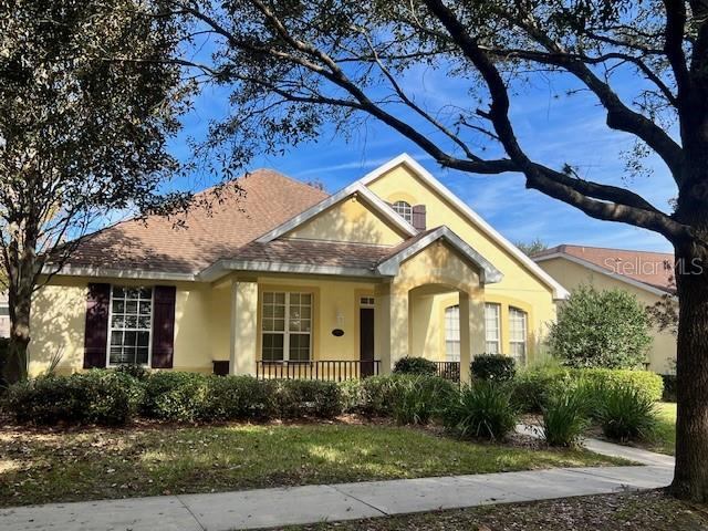 112 East Lake Victoria Circle, Deland, FL 32724