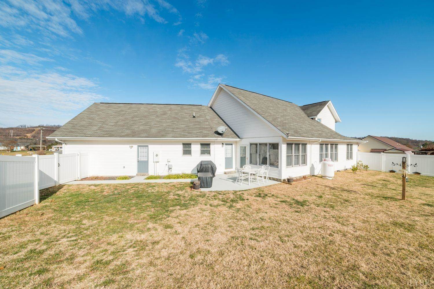 9350 Stewartsville Road, Moneta, VA 24121