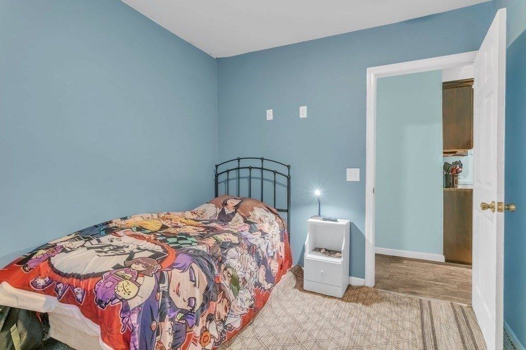 46 Harvard St, Chicopee, MA 01020