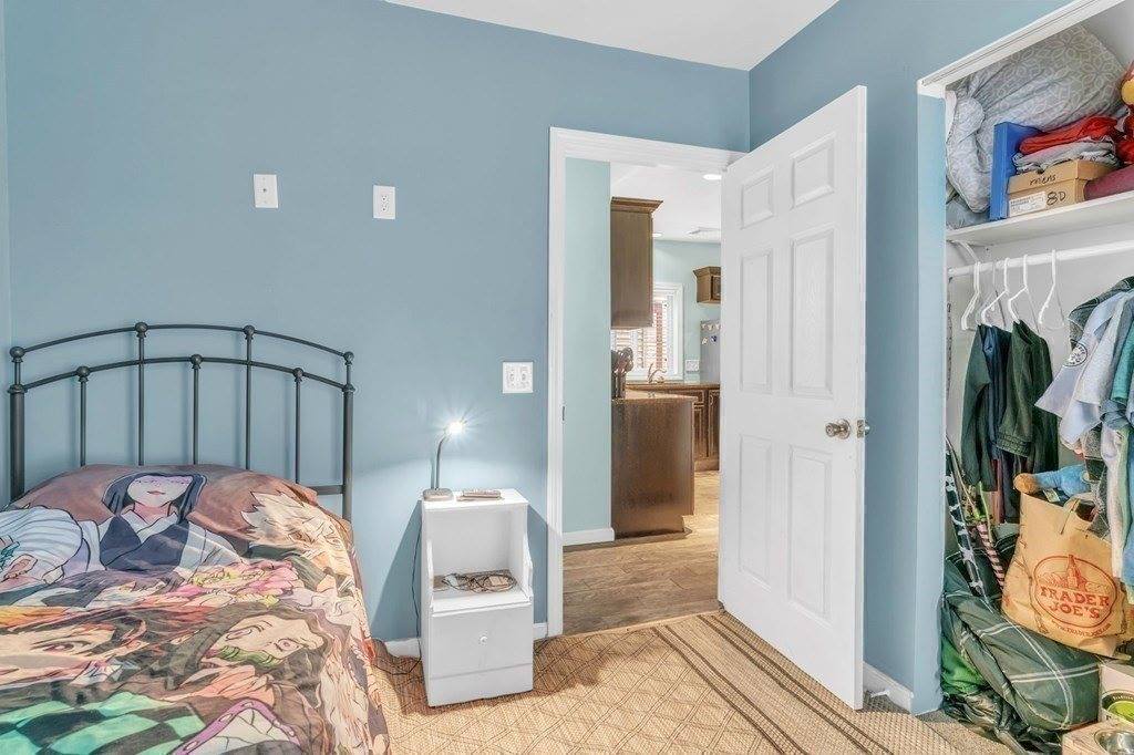 46 Harvard St, Chicopee, MA 01020