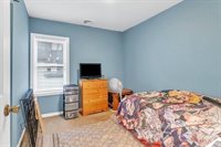 46 Harvard St, Chicopee, MA 01020