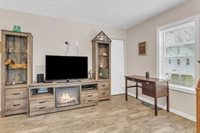46 Harvard St, Chicopee, MA 01020