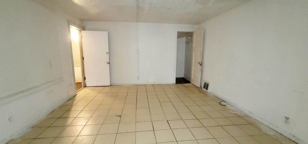 1410 W Chambers STREET #1412, Milwaukee, WI 53206