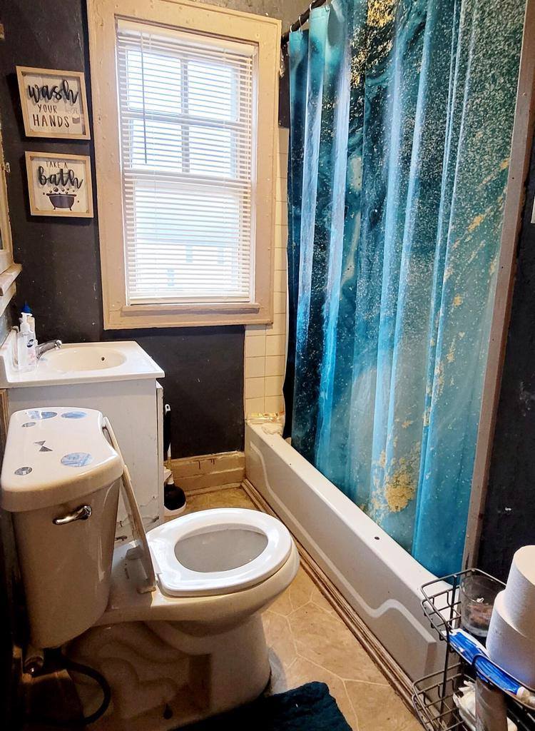 1410 W Chambers STREET #1412, Milwaukee, WI 53206