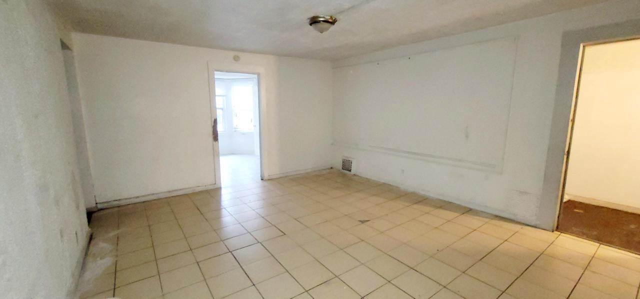 1410 W Chambers STREET #1412, Milwaukee, WI 53206