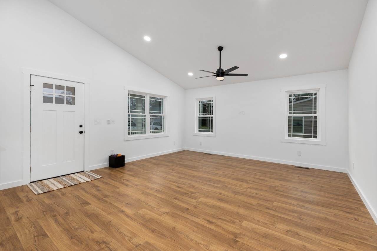 1015 Gardner St, Waynesboro, VA 22980