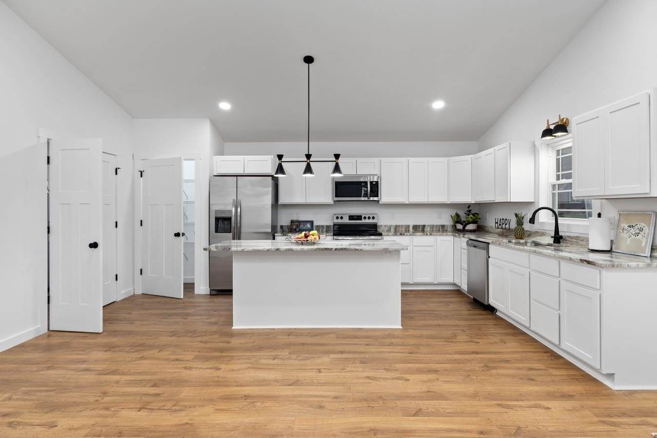 1015 Gardner St, Waynesboro, VA 22980