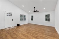 1015 Gardner St, Waynesboro, VA 22980