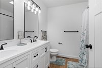 1015 Gardner St, Waynesboro, VA 22980