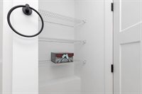 1015 Gardner St, Waynesboro, VA 22980