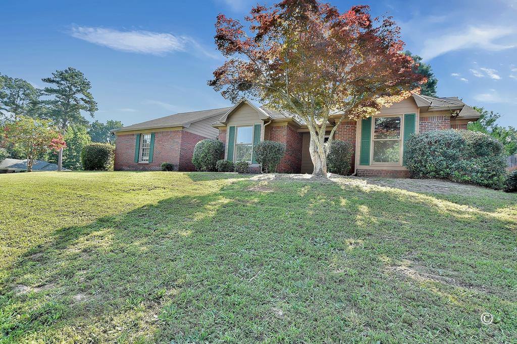 1 Conisburgh Ct, Columbus, GA 31907