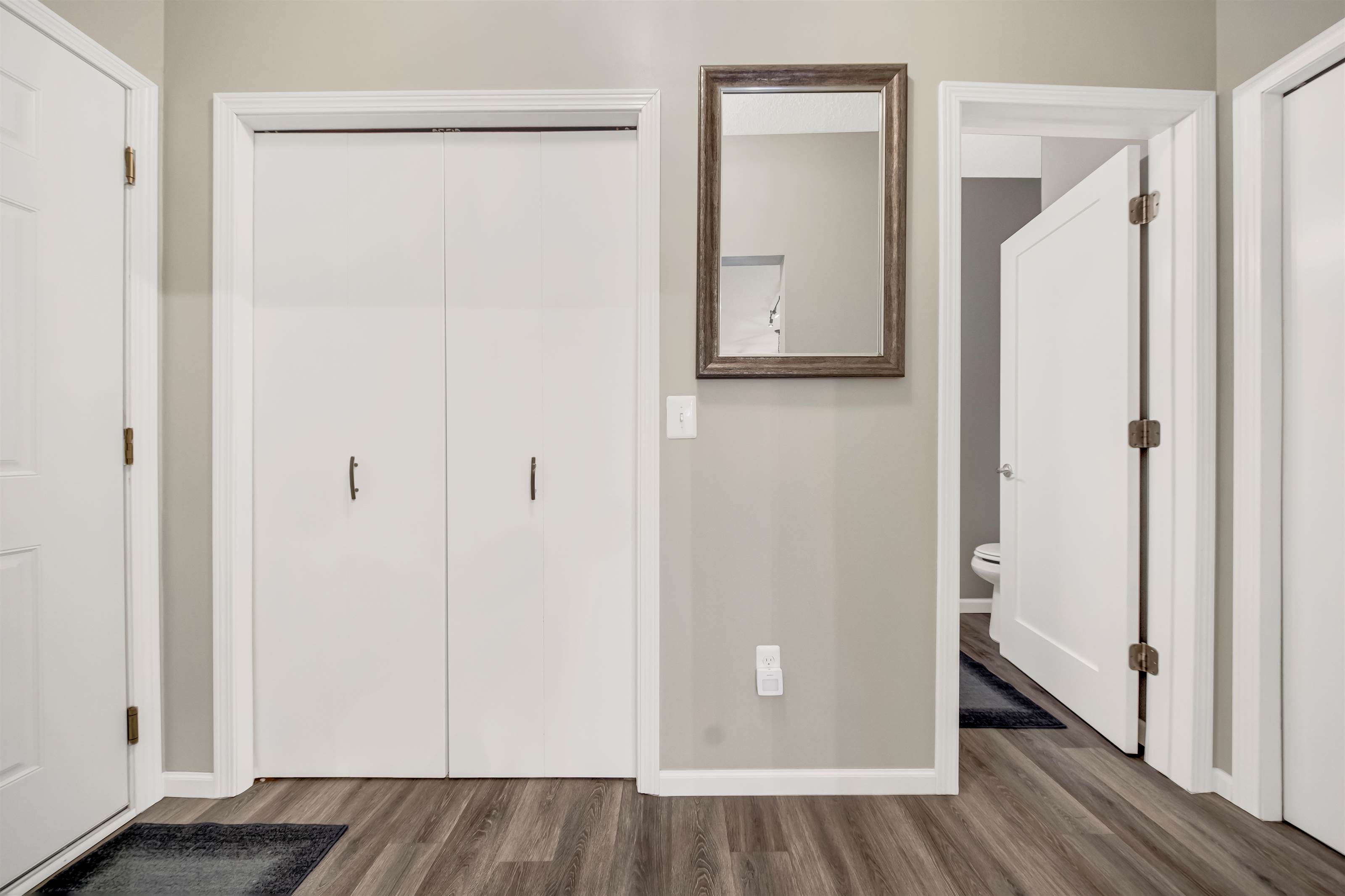 7823 Oak Ct, Lino Lakes, MN 55014