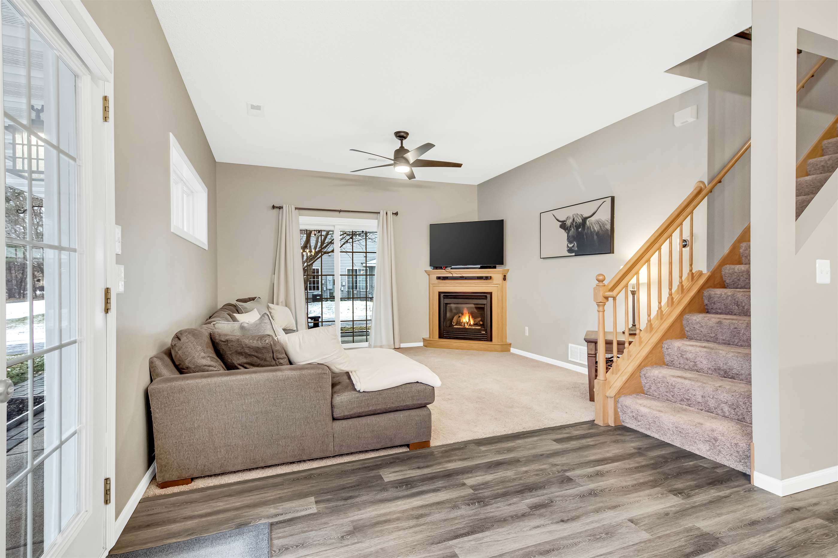 7823 Oak Ct, Lino Lakes, MN 55014