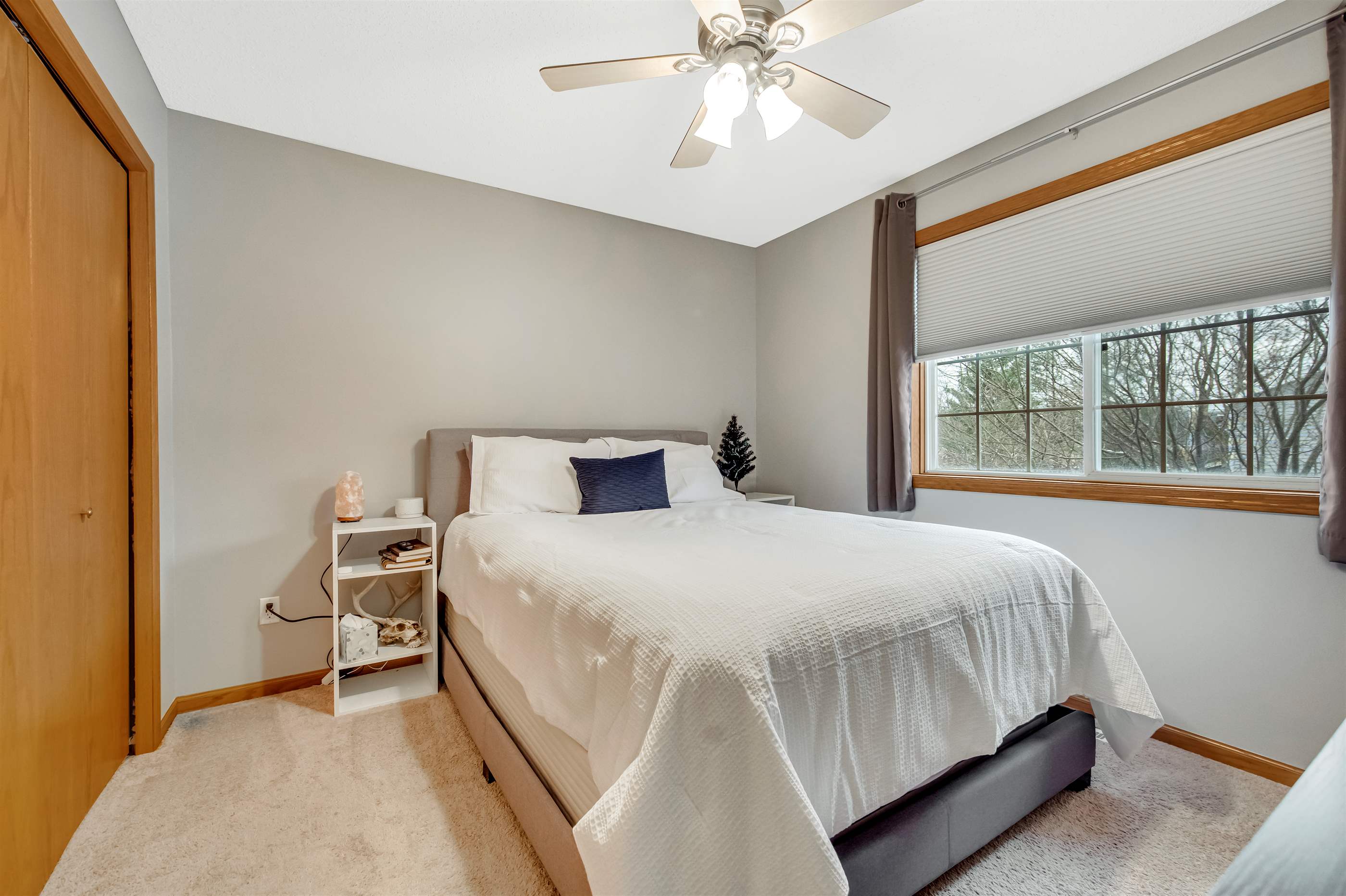 7823 Oak Ct, Lino Lakes, MN 55014