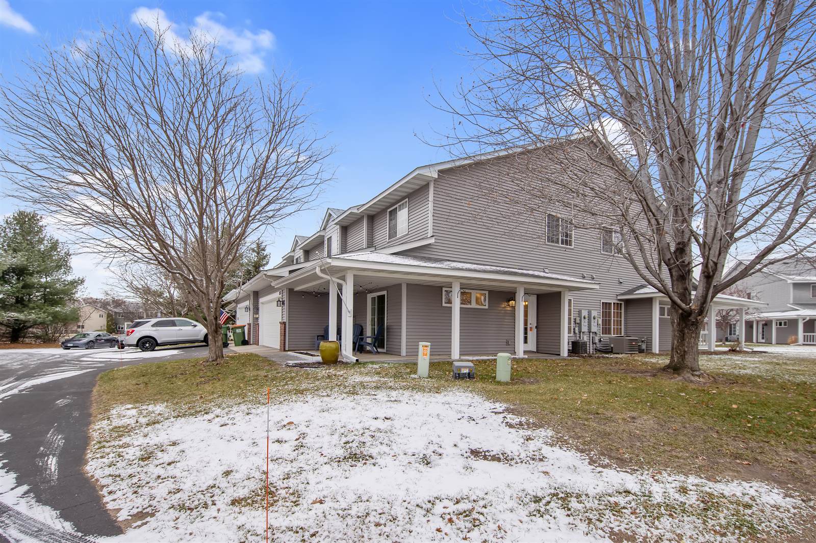 7823 Oak Ct, Lino Lakes, MN 55014