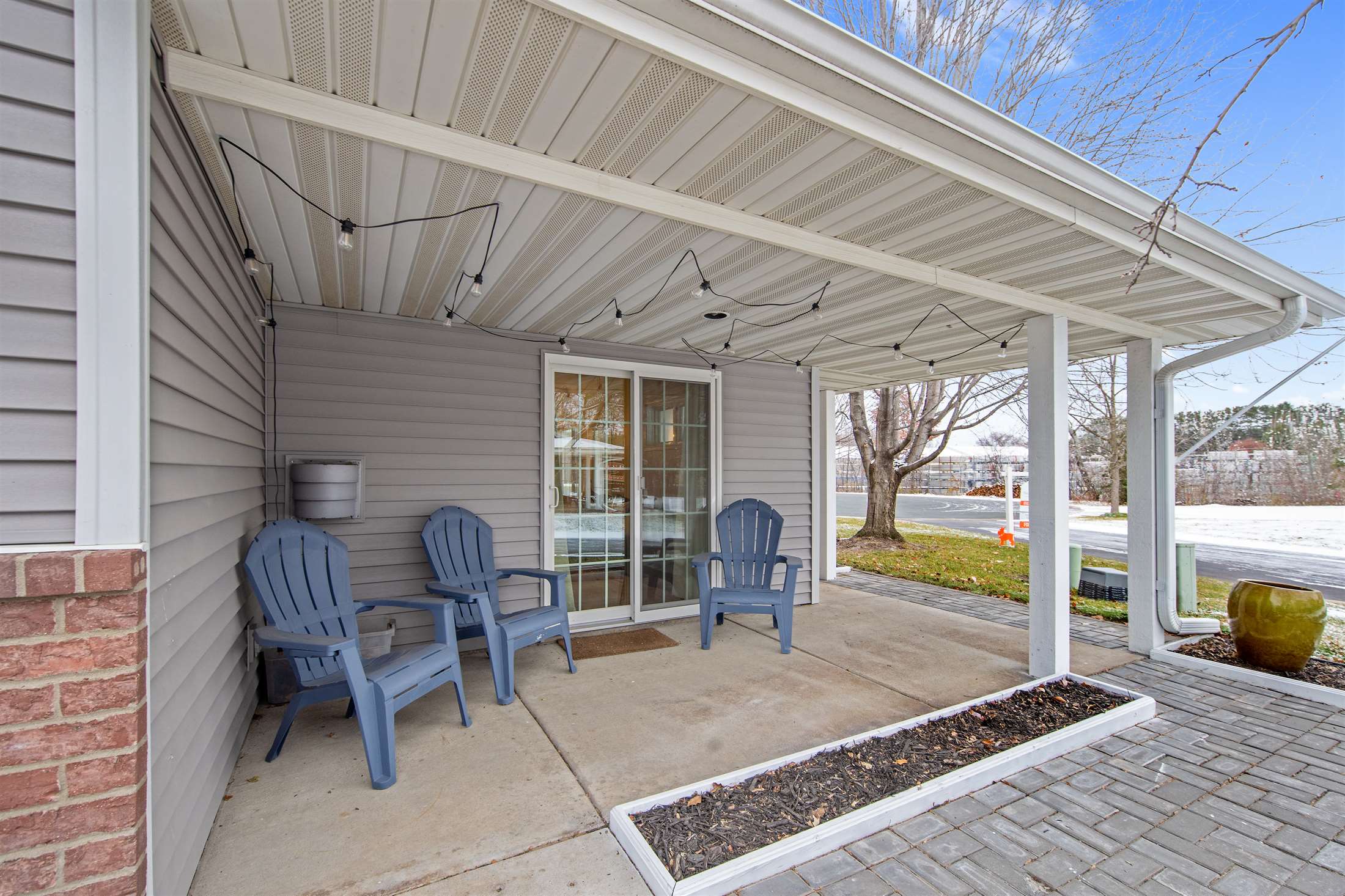 7823 Oak Ct, Lino Lakes, MN 55014