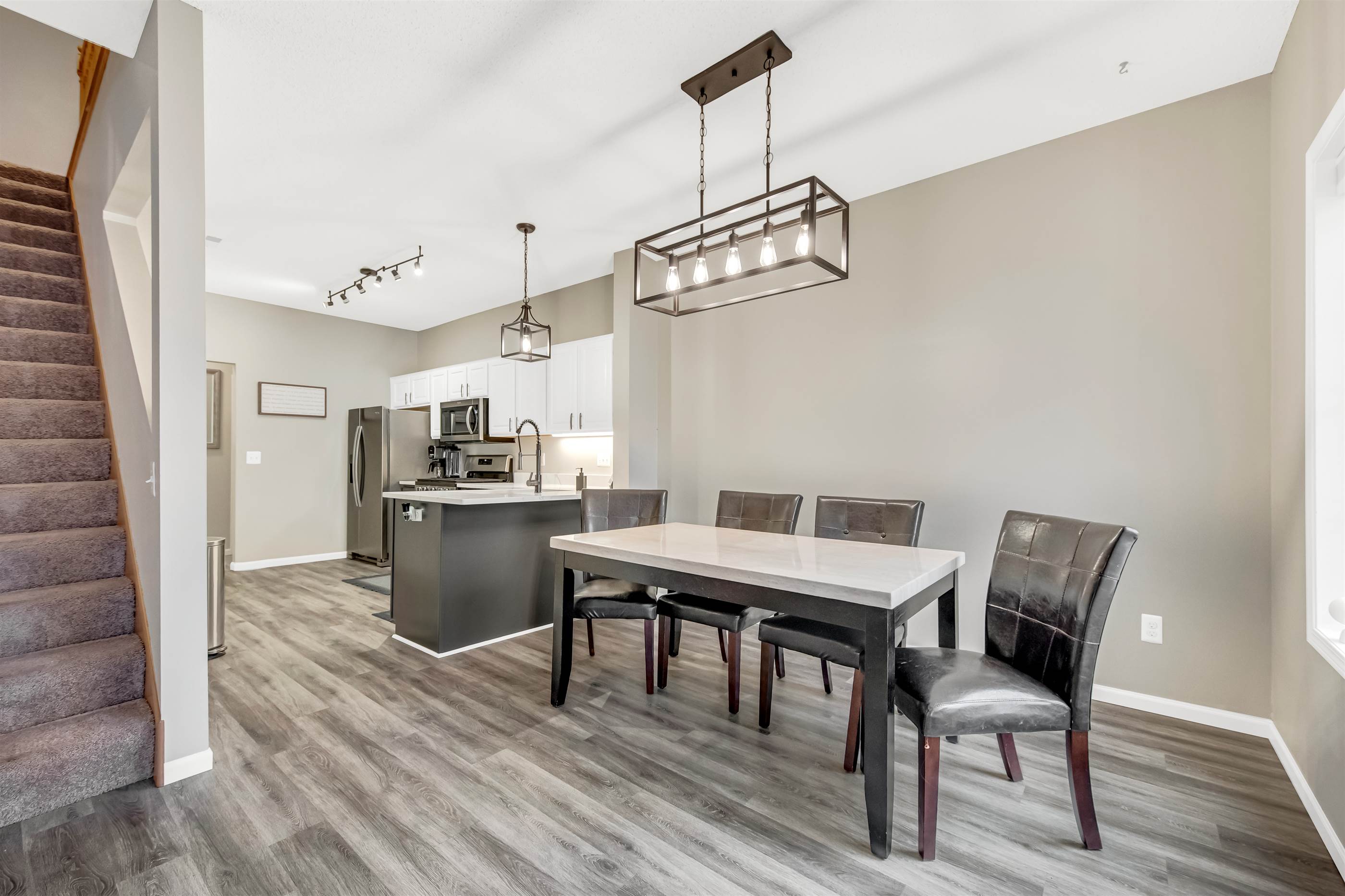 7823 Oak Ct, Lino Lakes, MN 55014