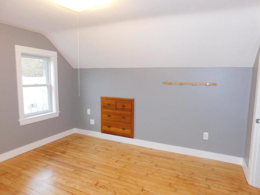 230 Mosher Rd, Gorham, ME 04038