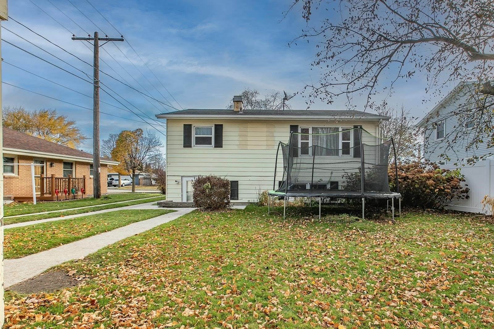 3204 South 11TH Place, Sheboygan, WI 53081