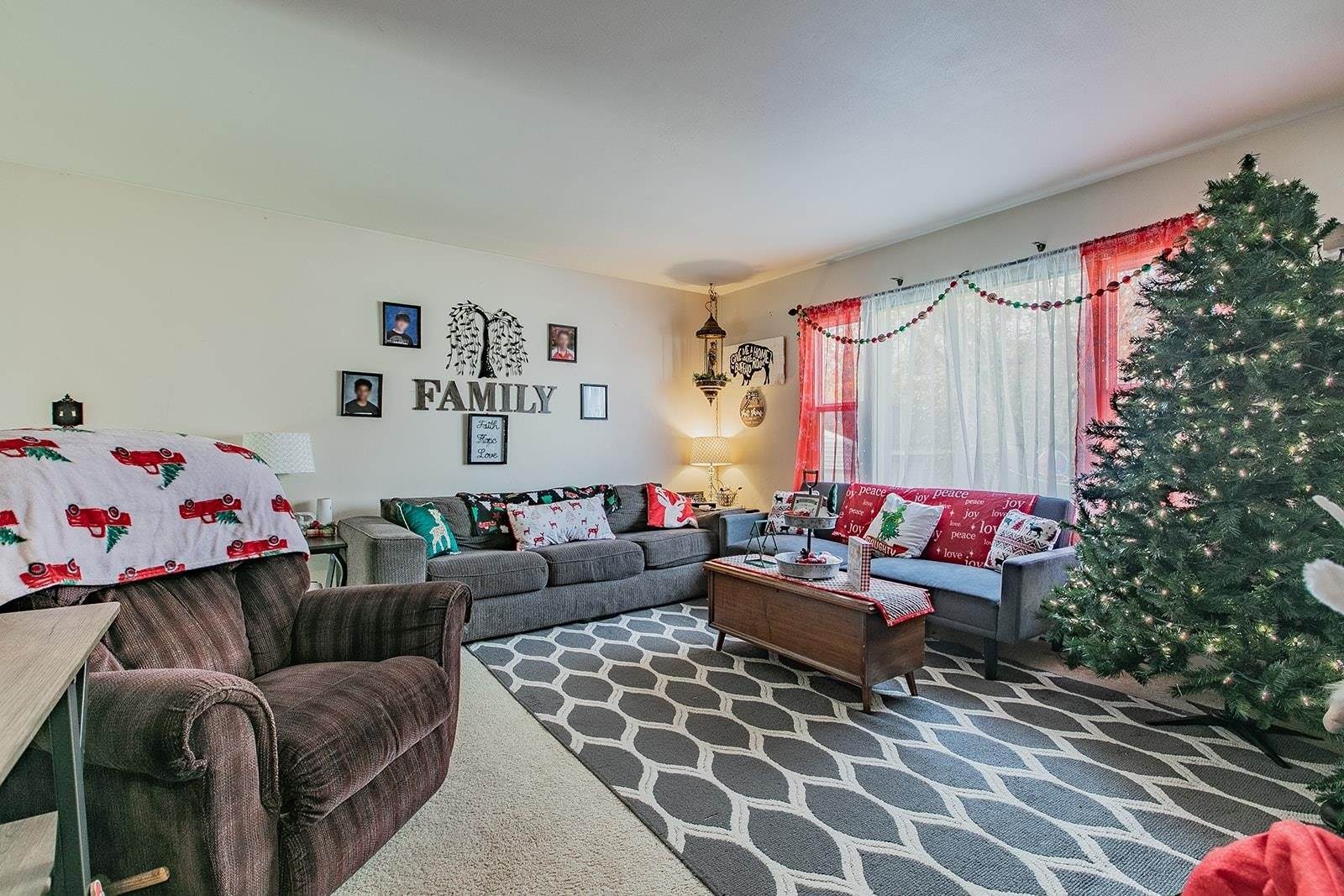 3204 South 11TH Place, Sheboygan, WI 53081