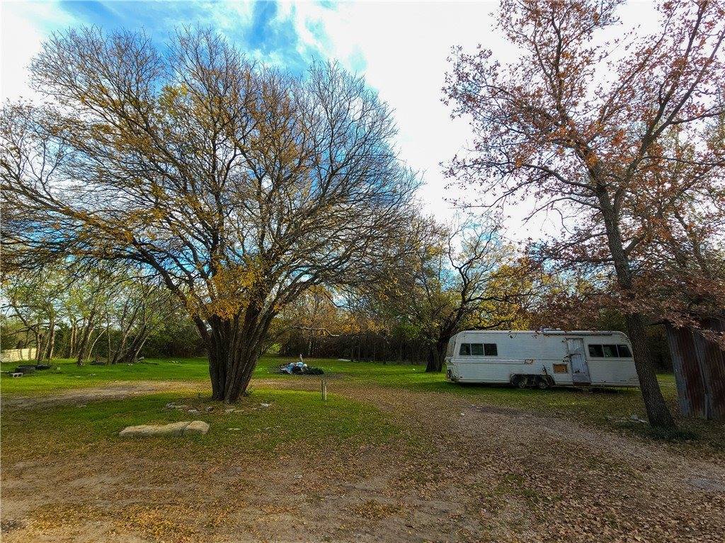 1172 Lincoln City Road, Elm Mott, TX 76640