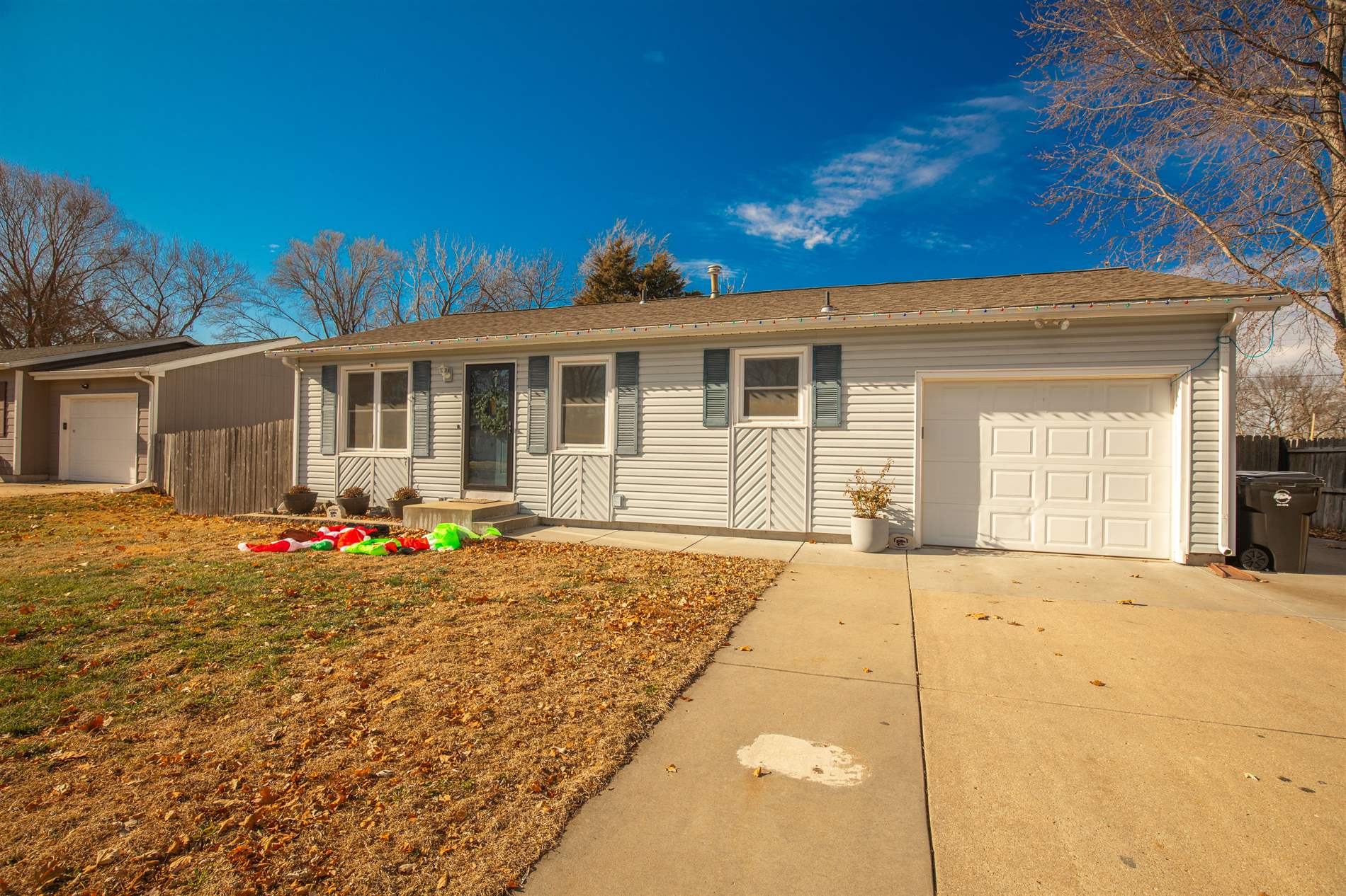 413 S Madore St, Silver Lake, KS 66539