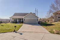 113 Fourwinds Court, Manhattan, KS 66503