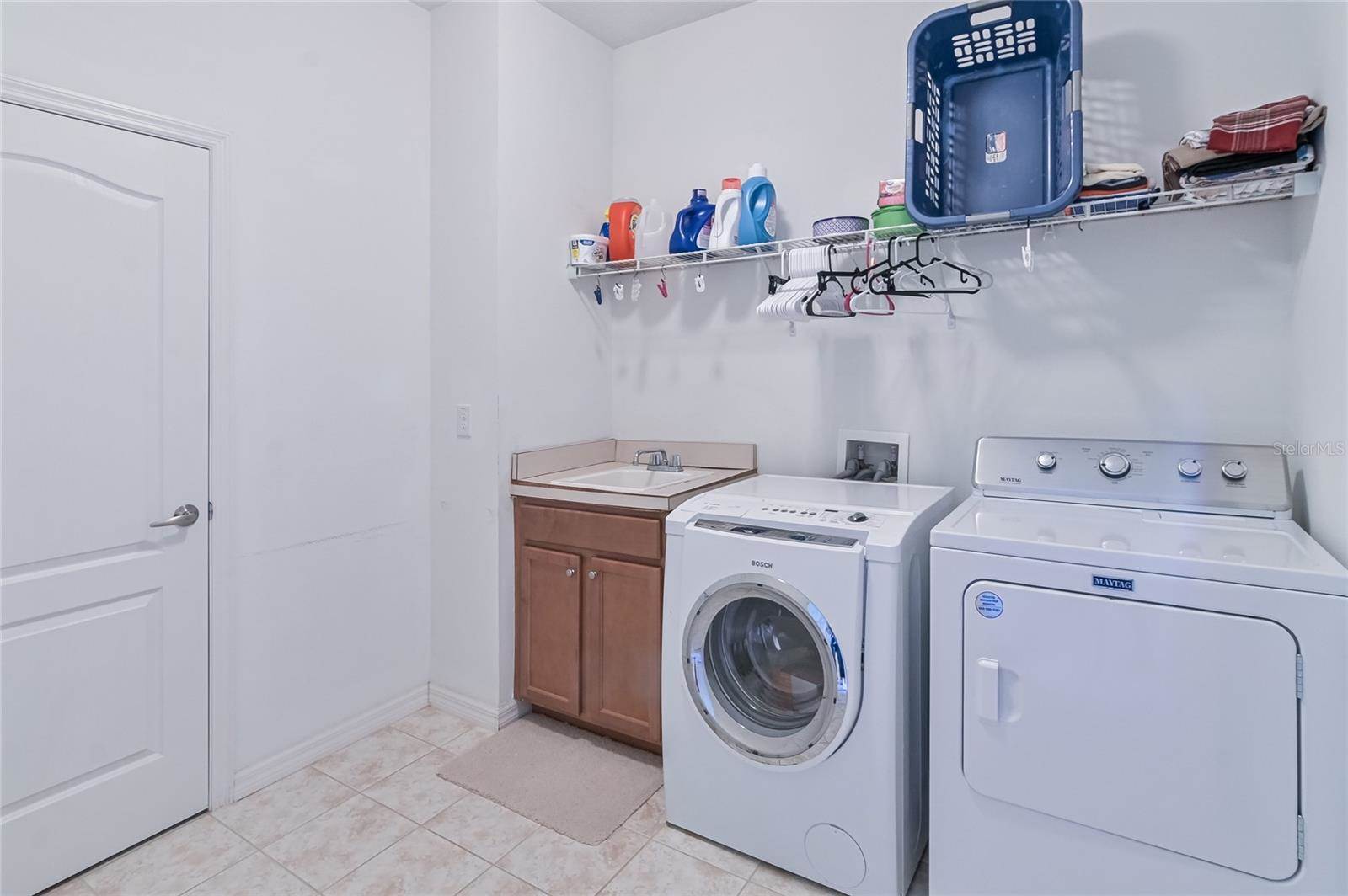 4715 Lake Breeze Terrace, Sarasota, FL 34243