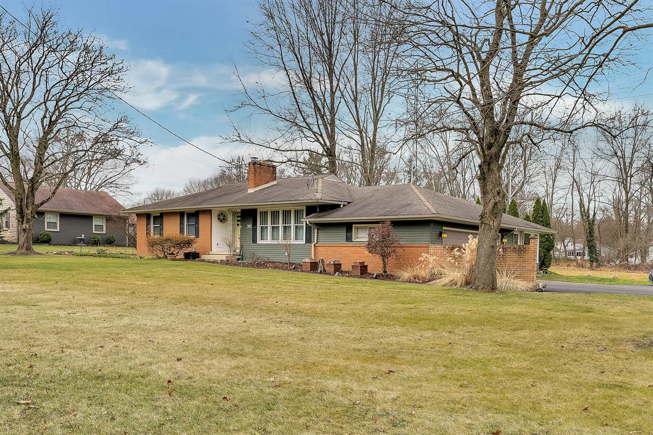 387 Cranberry Run Dr, Boardman, OH 44512