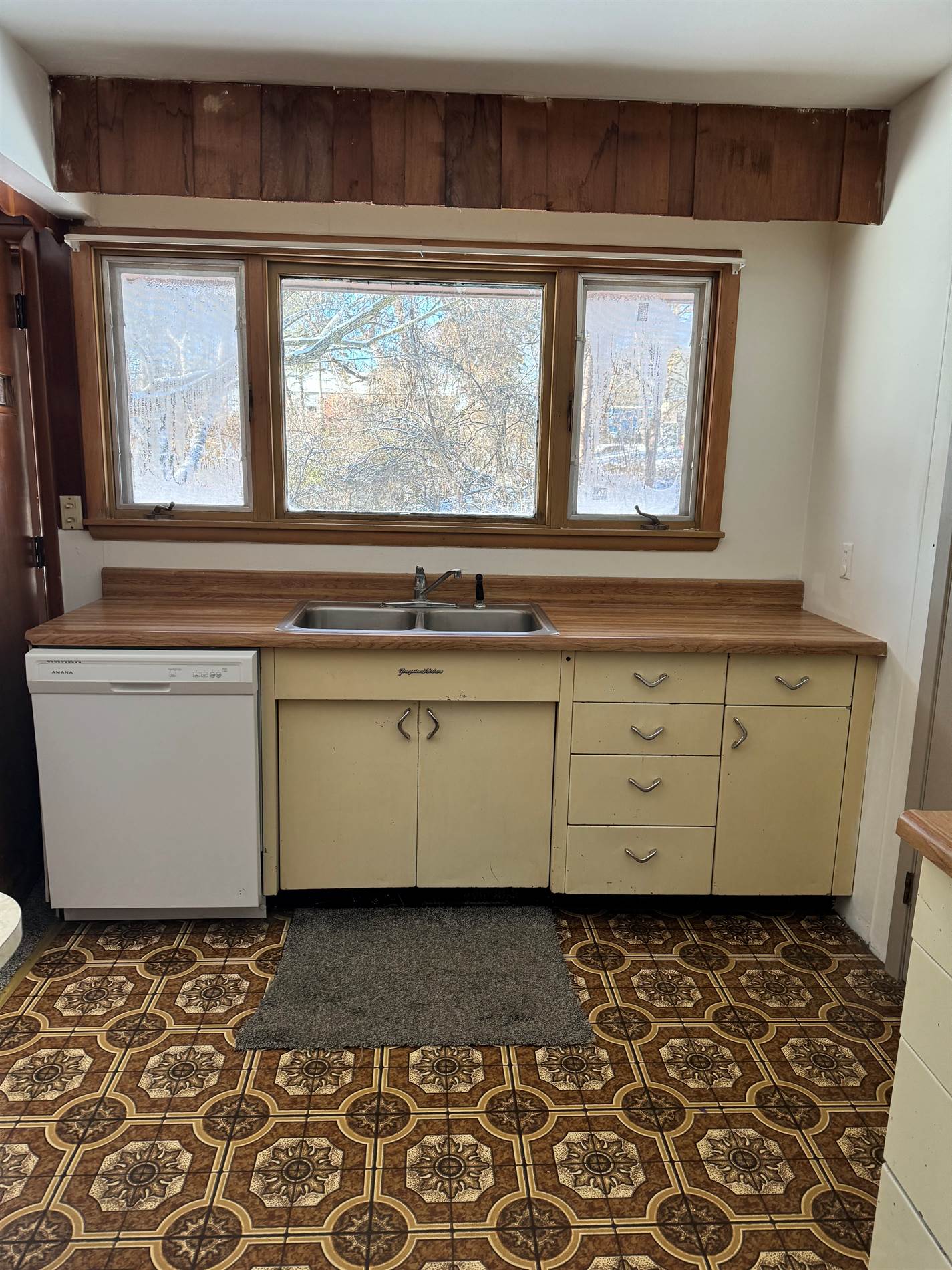 1020 S 8th St, Brainerd, MN 56401